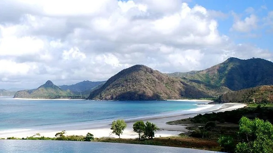 Selong Belanak Lombok